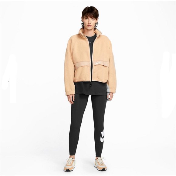 Women's Nike Sportswear Essential Black High-Waisted Leggings (XS) NWT - Picture 4 of 10